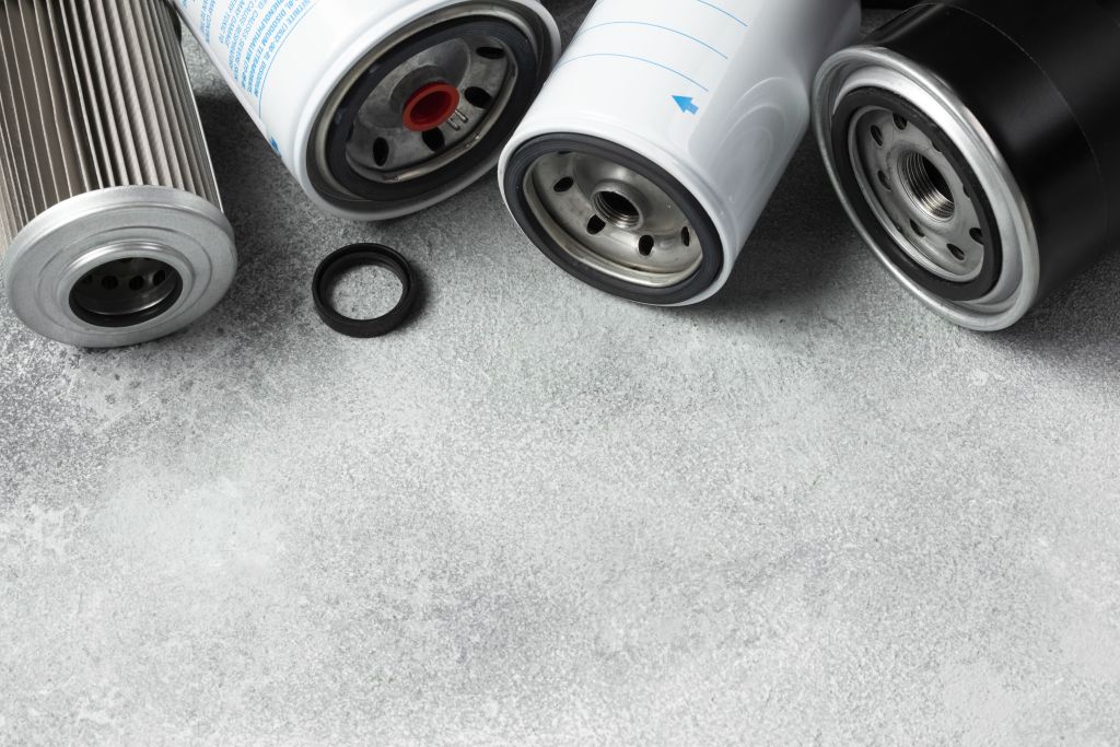 Замена фильтров автомобиля: когда и как менять